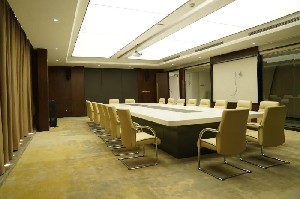 浙江杭(háng)機磨床智能(néng)制造基地辦(ban)公環境