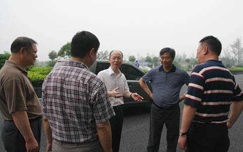 甯波江(jiāng)東區委書記(jì)一行來杭機(jī)股份視察