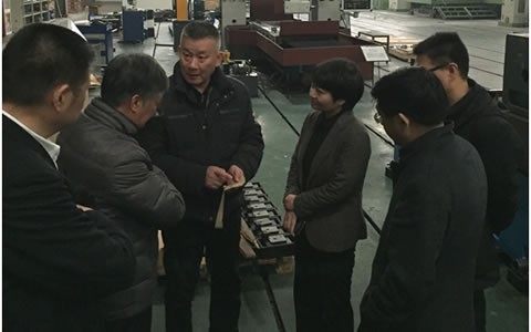 浦(pǔ)江縣委副書記(jì)、代縣長俞佩芬(fen)一行考察杭機(jī)股份